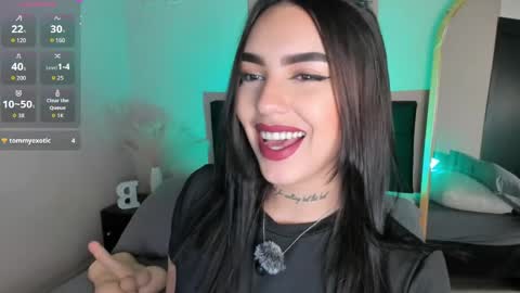sabrinna online show from May 2026 12:16:02 AM