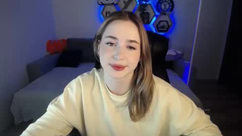 Sabrina Violet online show from December 2024 09:35:01 AM