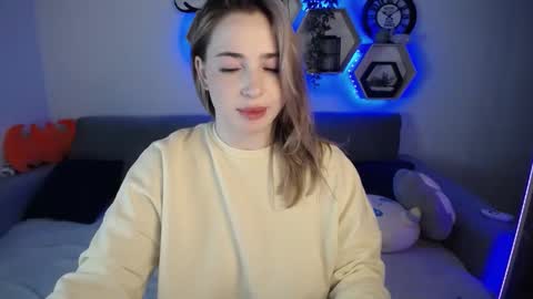 Sabrina Violet online show from December 2024 12:38:02 PM