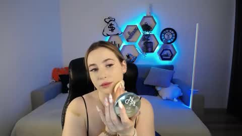 Sabrina Violet online show from February 2025 09:04:02 AM