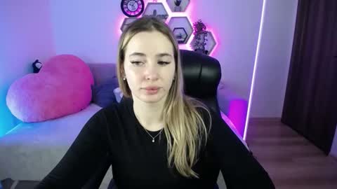 Sabrina Violet online show from February 2026 09:02:01 AM