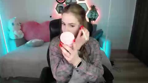 Sabrina Violet online show from April 2026 08:12:02 AM