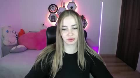 Sabrina Violet online show from May 2026 08:09:02 AM