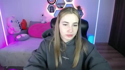Sabrina Violet online show from May 2026 08:12:02 AM