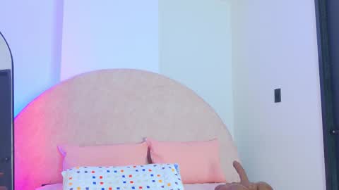 Snapshot of sacha_malala chatting on November 2025 07:13:02 PM Sacha Malala online show from November 2025 07:13:02 PM