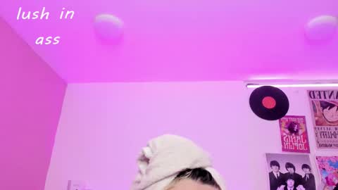Snapshot of sachi_meow chatting on February 2026 07:20:02 PM Ig online show from February 2026 07:20:02 PM