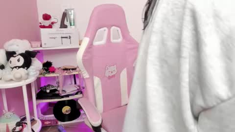 Snapshot of sachi_meow chatting on February 2026 12:45:02 PM Ig online show from February 2026 12:45:02 PM