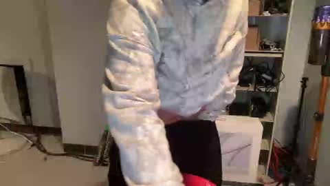 sacredroses online show from November 2025 04:17:01 PM