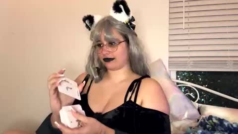 Snapshot of sadgirlsocial chatting on September 2025 05:23:01 AM sweet angel baby online show from September 2025 05:23:01 AM