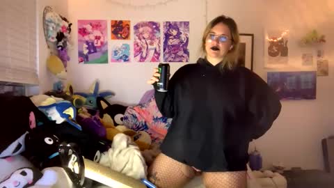 Snapshot of sadgirlsocial chatting on November 2025 01:14:02 AM sweet angel baby online show from November 2025 01:14:02 AM