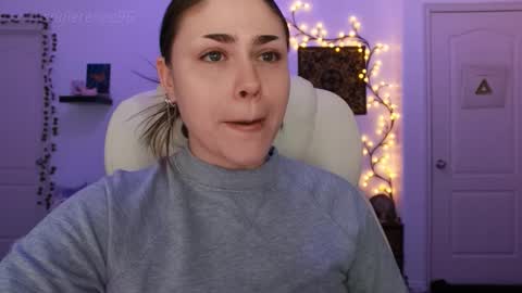 Sadie Renee  online show from February 2026 11:58:02 PM