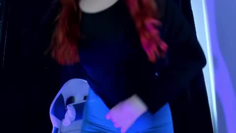 Cami online show from April 2026 07:09:01 PM