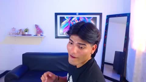 Snapshot of saenz18 chatting on December 2024 08:50:02 PM Saenz online show from December 2024 08:50:02 PM