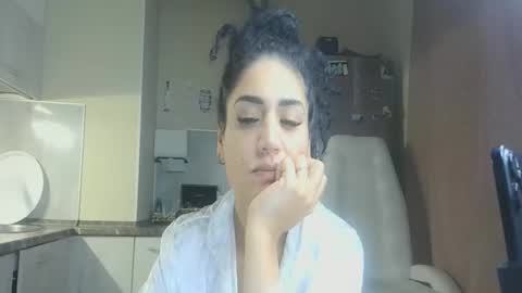 Snapshot of safari_xx chatting on October 2025 01:58:01 PM Queen online show from October 2025 01:58:01 PM