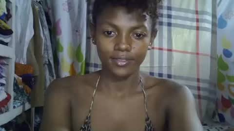 Snapshot of safira19 chatting on October 2025 07:26:02 PM safira19 online show from October 2025 07:26:02 PM