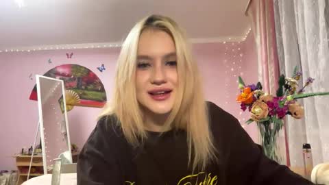 Melisa online show from December 2025 02:11:01 PM