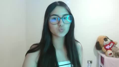 Snapshot of sahaliefox_ chatting on September 2025 10:58:02 PM Sahaliefox online show from September 2025 10:58:02 PM