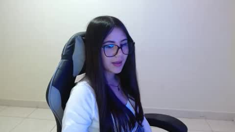 Snapshot of sahaliefox_ chatting on October 2025 10:21:02 PM Sahaliefox online show from October 2025 10:21:02 PM