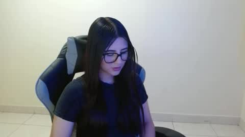 Snapshot of sahaliefox_ chatting on October 2025 09:13:01 PM Sahaliefox online show from October 2025 09:13:01 PM