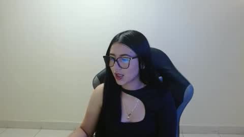 Sahaliefox  online show from March 2026 03:06:02 PM