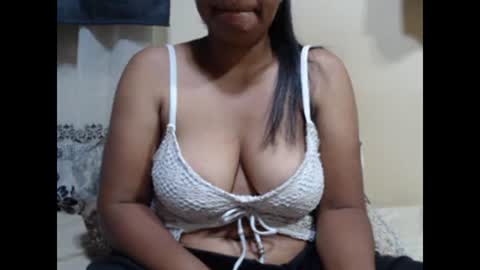 sahobelle online show from December 2025 04:59:02 PM