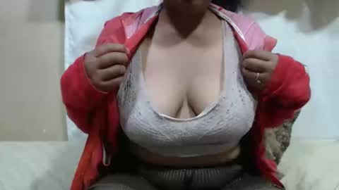 Snapshot of sahobelle chatting on May 2026 03:35:02 AM sahobelle online show from May 2026 03:35:02 AM