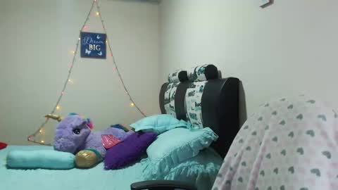 Snapshot of sahotlove1 chatting on December 2024 01:28:01 AM Karina online show from December 2024 01:28:01 AM