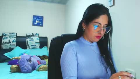 Snapshot of sahotlove1 chatting on January 2025 04:09:01 AM Karina online show from January 2025 04:09:01 AM