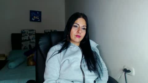 Snapshot of sahotlove1 chatting on January 2025 05:52:02 AM Karina online show from January 2025 05:52:02 AM