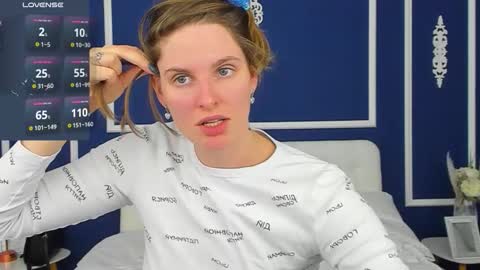 Snapshot of saidaray chatting on October 2025 12:38:02 PM Adel online show from October 2025 12:38:02 PM