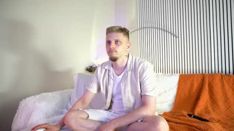 Snapshot of saint__vicious chatting on September 2025 08:08:01 PM saint__vicious online show from September 2025 08:08:01 PM