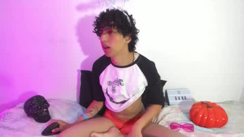 Snapshot of saint_dark chatting on October 2025 02:18:02 PM saint_dark online show from October 2025 02:18:02 PM