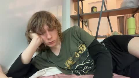 Snapshot of saintfawn chatting on April 2026 03:04:02 PM saintfawn online show from April 2026 03:04:02 PM