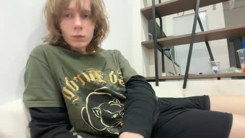 Snapshot of saintfawn chatting on April 2026 04:28:02 PM saintfawn online show from April 2026 04:28:02 PM