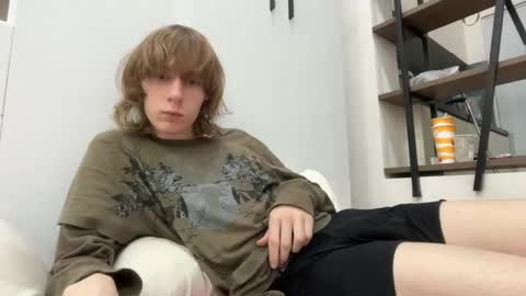 Snapshot of saintfawn chatting on April 2026 05:17:02 PM saintfawn online show from April 2026 05:17:02 PM