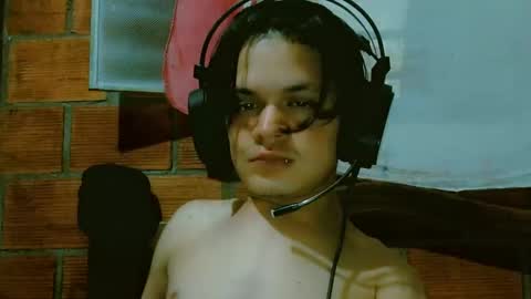 Snapshot of sakukeo6 chatting on February 2025 04:35:02 AM sakukeo6 online show from February 2025 04:35:02 AM