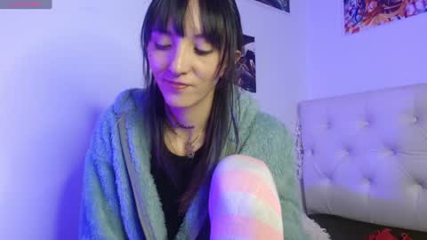 Snapshot of sakura_skinny chatting on December 2024 08:36:01 PM Sakura Skinny online show from December 2024 08:36:01 PM