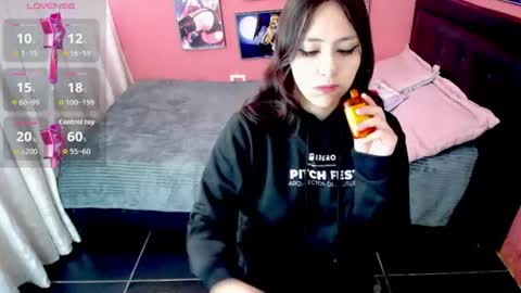sakuraamimi online show from July 2026 12:52:01 PM