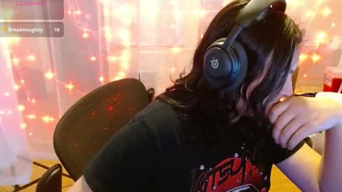 Snapshot of salacious_bunny chatting on November 2025 06:01:01 PM salacious_bunny online show from November 2025 06:01:01 PM