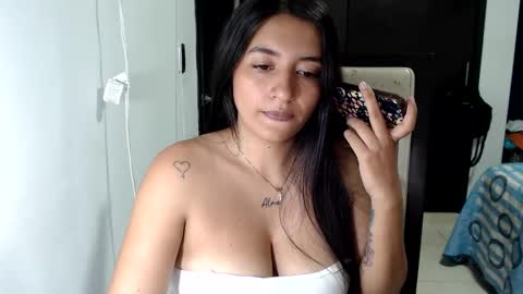 Snapshot of saliha_ chatting on May 2026 04:19:02 AM saliha online show from May 2026 04:19:02 AM