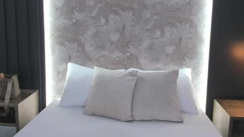 Snapshot of saliha_pinky chatting on September 2025 02:13:02 AM S A L I H A online show from September 2025 02:13:02 AM