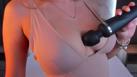 Snapshot of saliha_pinky chatting on October 2025 02:33:01 AM S A L I H A online show from October 2025 02:33:01 AM