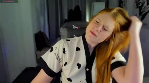 Snapshot of sally_ange1 chatting on March 2026 09:21:02 AM Sally online show from March 2026 09:21:02 AM