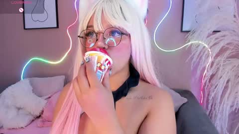  Sally White  online show from February 2025 07:27:02 PM