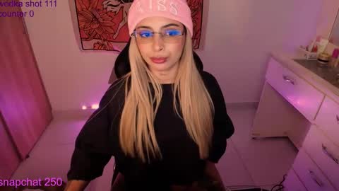 Snapshot of sallymaddoxx chatting on May 2026 11:45:02 PM sallymaddoxx online show from May 2026 11:45:02 PM