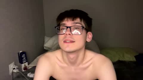 Snapshot of sallypussyboy chatting on March 2025 08:00:02 PM FinnKlein online show from March 2025 08:00:02 PM