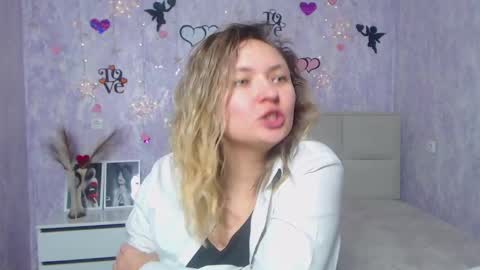 Snapshot of sallyverda chatting on February 2025 04:28:02 AM Sally online show from February 2025 04:28:02 AM