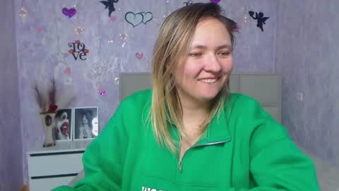 Snapshot of sallyverda chatting on February 2025 04:03:02 AM Sally online show from February 2025 04:03:02 AM