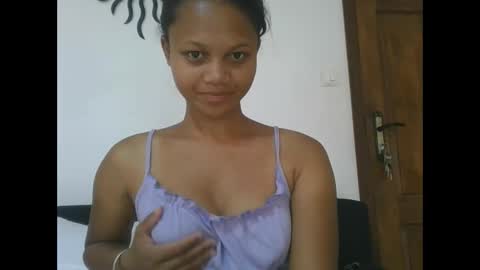 SallyWett online show from December 2025 05:45:02 AM