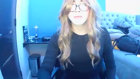 sallyyy22211 online show from September 2025 08:15:01 AM